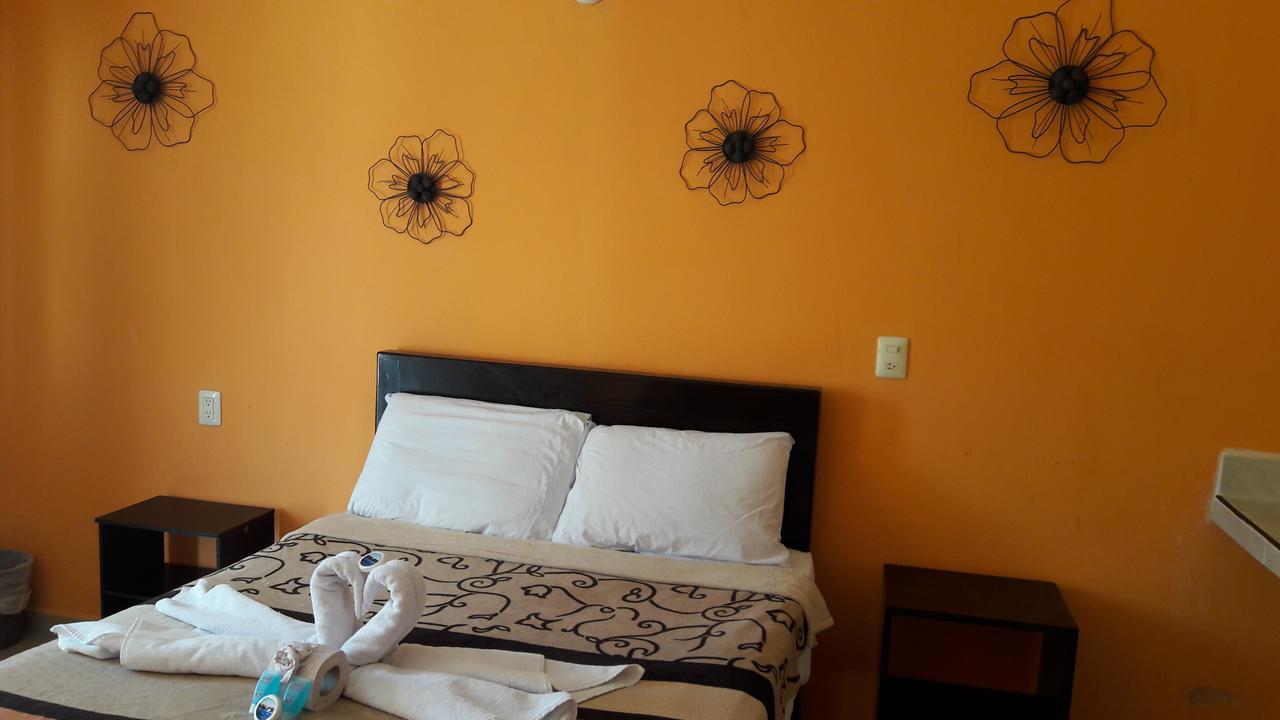 Hotel Jireh Bacalar Buitenkant foto